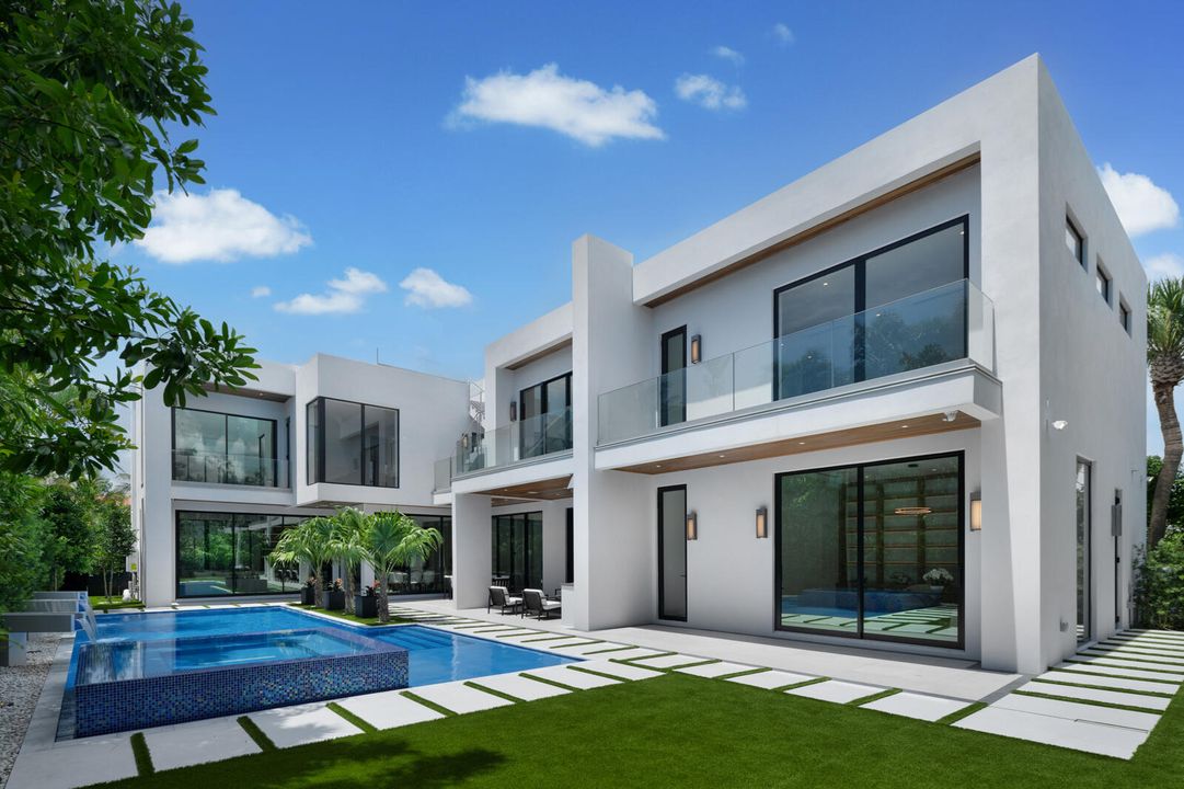 На продажу: $11,900,000 (5 спален, 7 ванн, 6774 Квадратных фут)