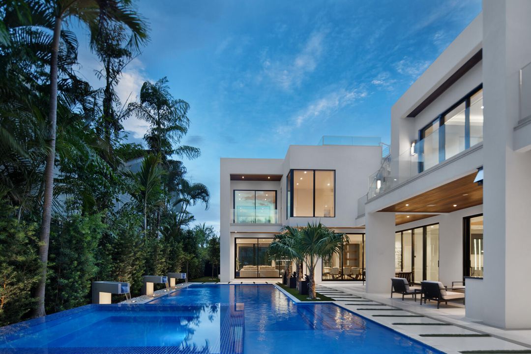 На продажу: $11,900,000 (5 спален, 7 ванн, 6774 Квадратных фут)