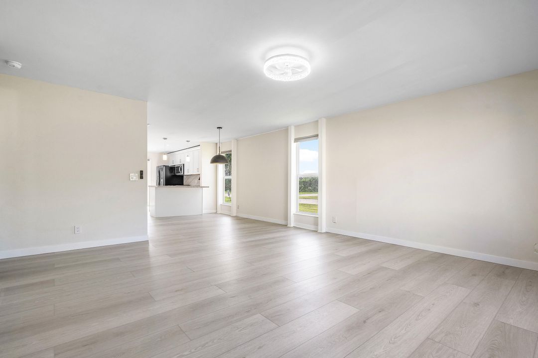 На продажу: $335,000 (3 спален, 2 ванн, 1312 Квадратных фут)