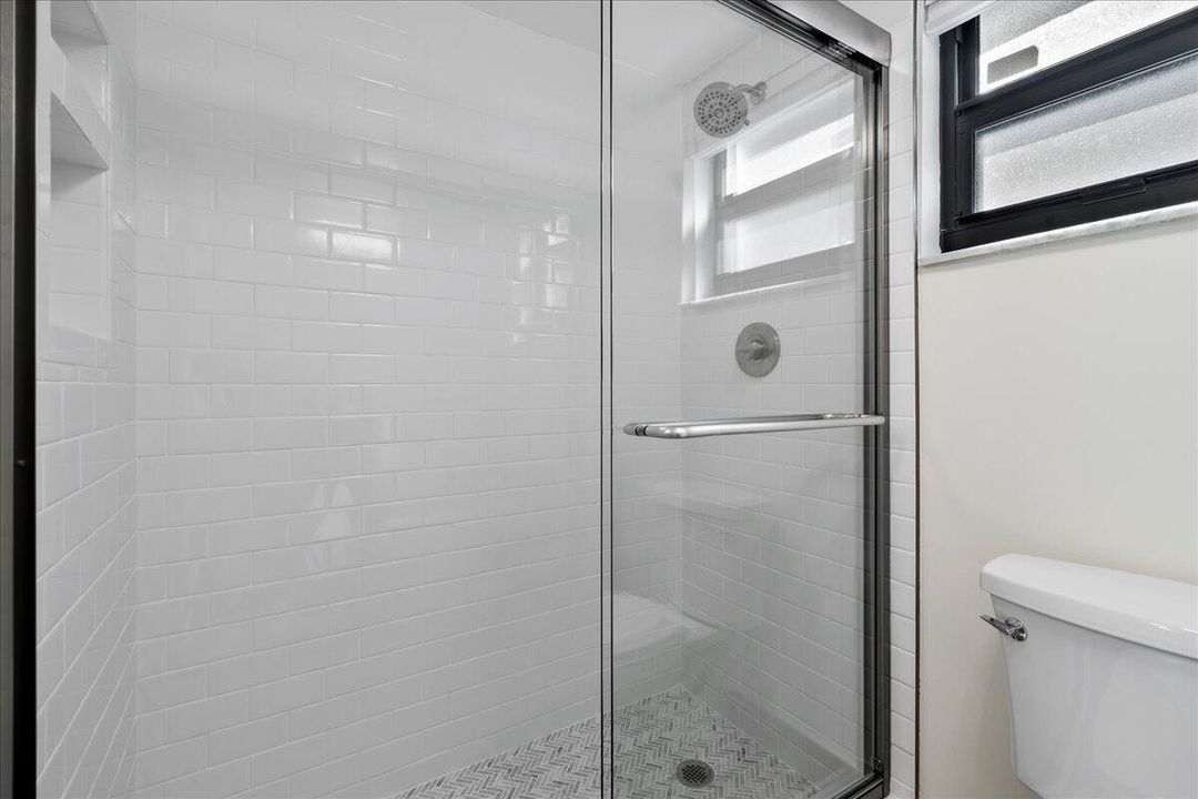 For Rent: $3,600 (1 beds, 1 baths, 500 Square Feet)