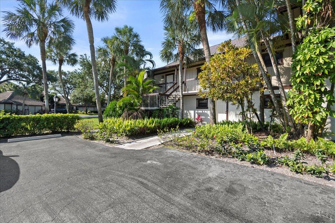 For Rent: $3,600 (1 beds, 1 baths, 500 Square Feet)