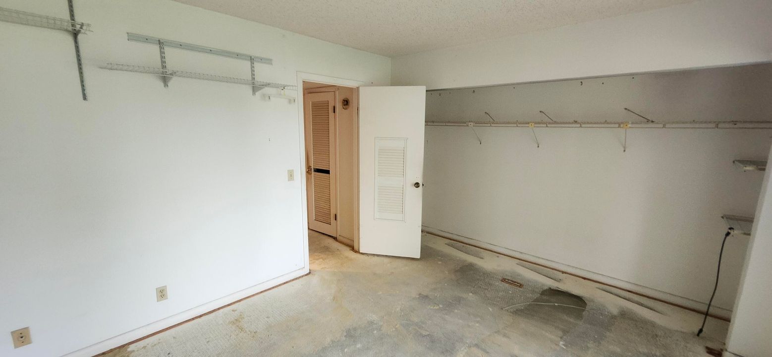 待售: $50,000 (1 贝兹, 1 浴室, 595 平方英尺)