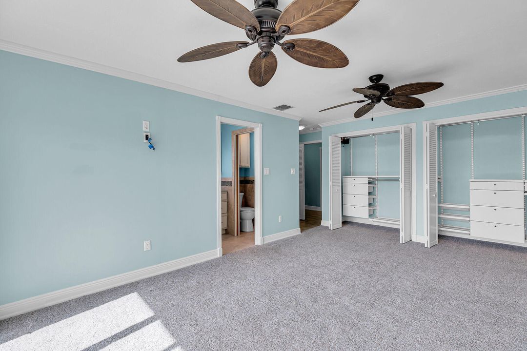 待售: $2,100,000 (2 贝兹, 2 浴室, 1244 平方英尺)