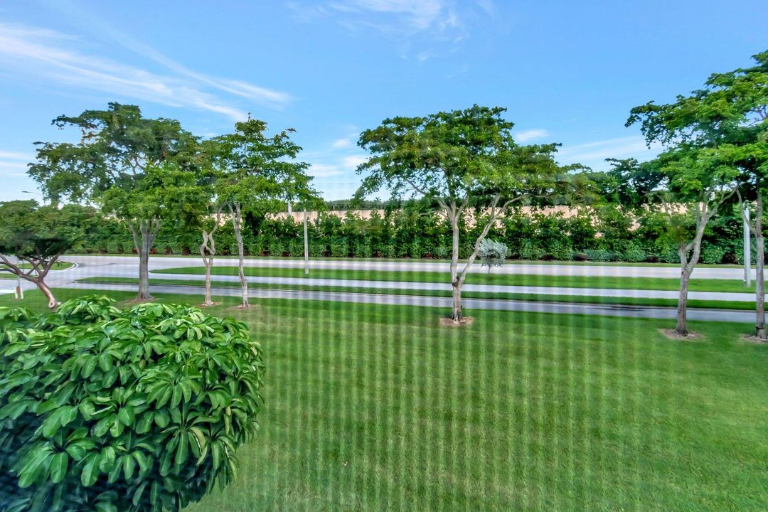 待售: $110,000 (2 贝兹, 1 浴室, 840 平方英尺)