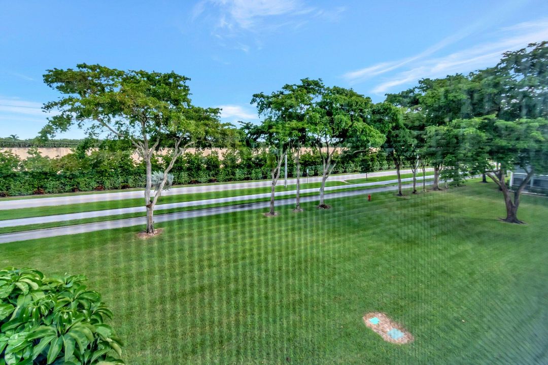 待售: $110,000 (2 贝兹, 1 浴室, 840 平方英尺)