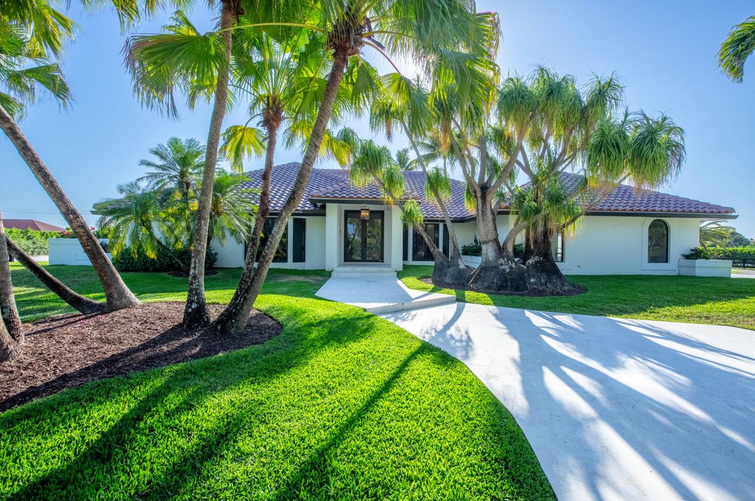 Active With Contract: $15,000 (4 beds, 3 baths, 2730 Square Feet)