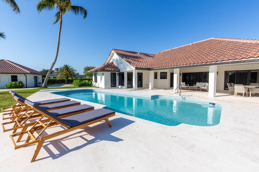 Active With Contract: $15,000 (4 beds, 3 baths, 2730 Square Feet)