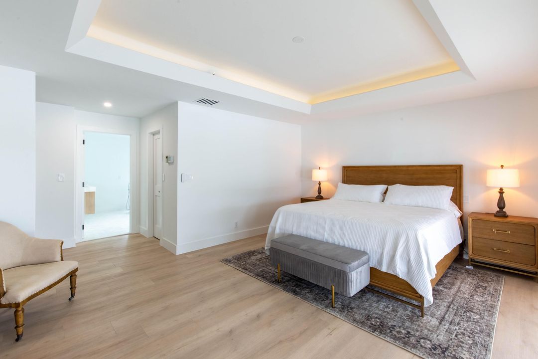 Active With Contract: $15,000 (4 beds, 3 baths, 2730 Square Feet)