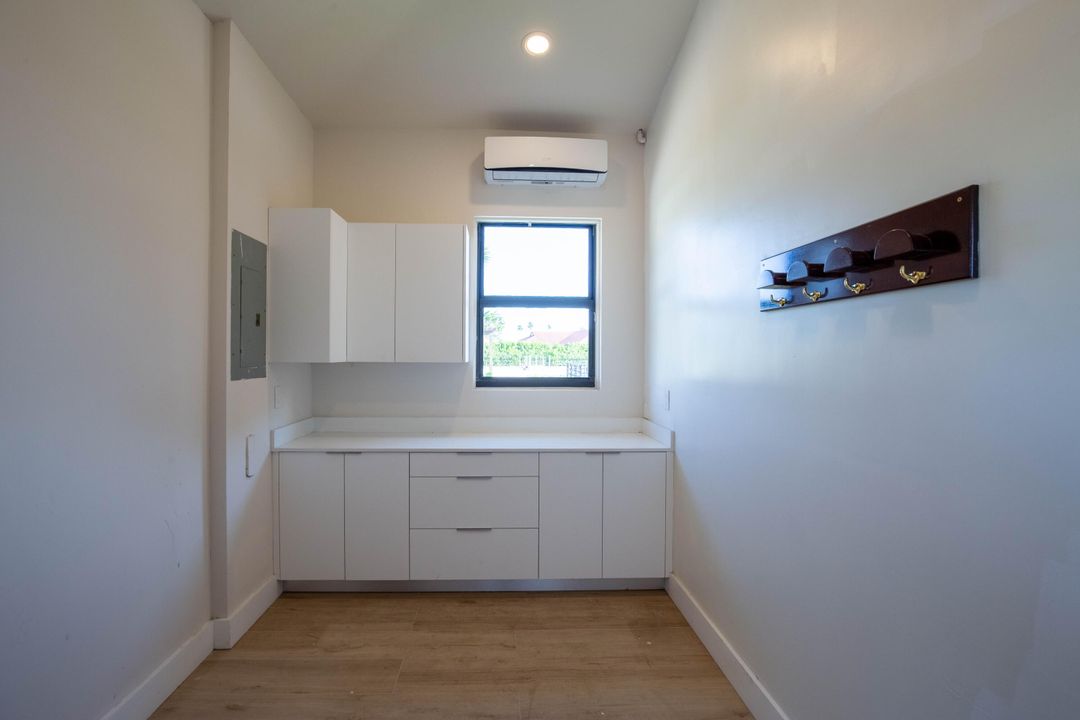 Active With Contract: $15,000 (4 beds, 3 baths, 2730 Square Feet)