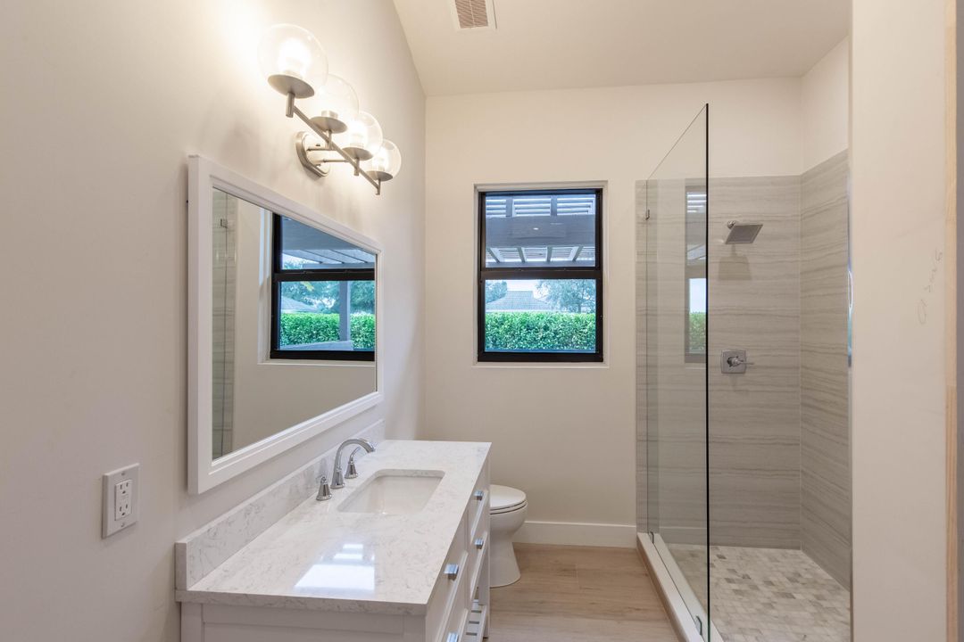 Active With Contract: $15,000 (4 beds, 3 baths, 2730 Square Feet)