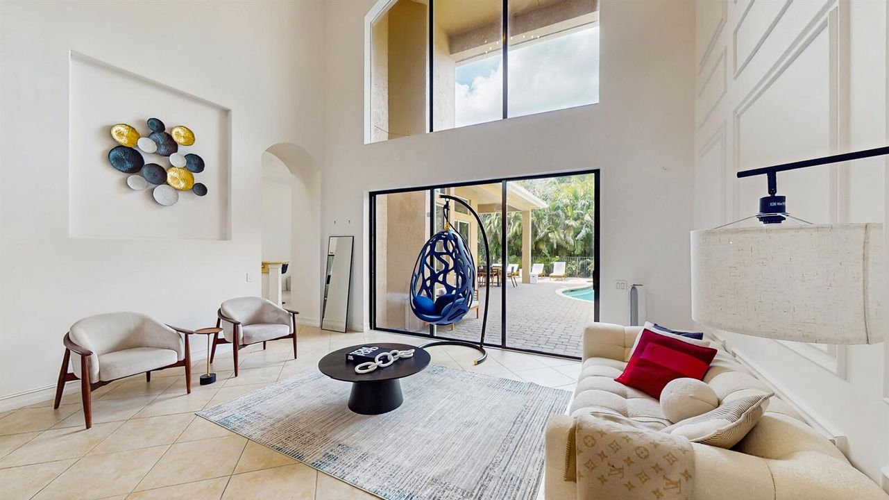 For Sale: $1,099,000 (4 beds, 4 baths, 3717 Square Feet)