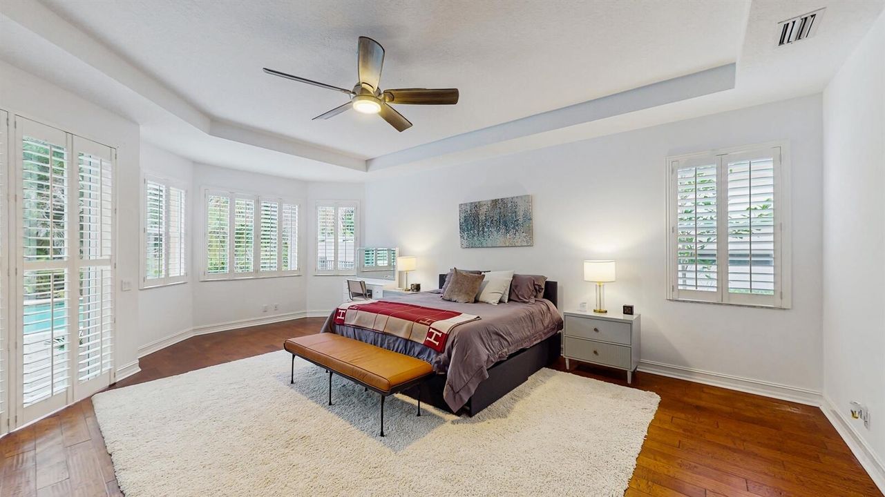 For Sale: $1,099,000 (4 beds, 4 baths, 3717 Square Feet)