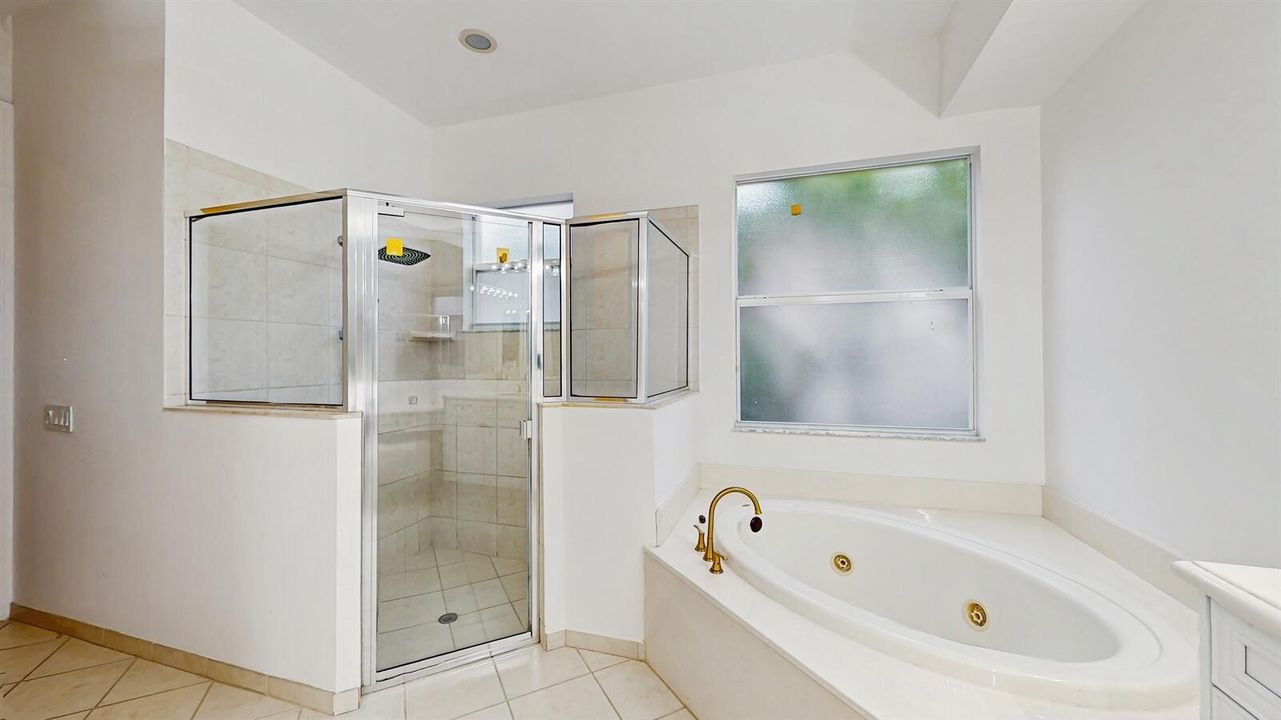 For Sale: $1,099,000 (4 beds, 4 baths, 3717 Square Feet)