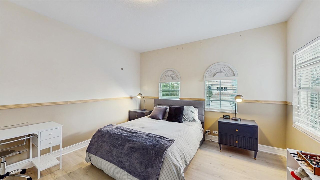 For Sale: $1,099,000 (4 beds, 4 baths, 3717 Square Feet)