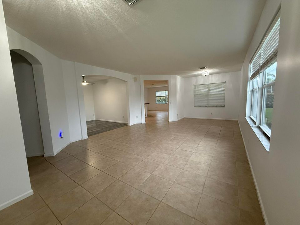 For Rent: $4,500 (3 beds, 3 baths, 2201 Square Feet)