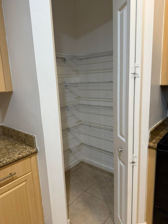 For Rent: $4,500 (3 beds, 3 baths, 2201 Square Feet)