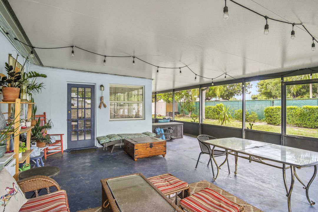 待售: $700,000 (3 贝兹, 2 浴室, 1645 平方英尺)