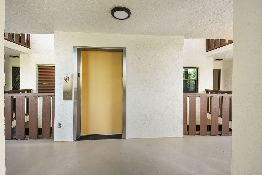 待售: $300,000 (3 贝兹, 2 浴室, 1684 平方英尺)