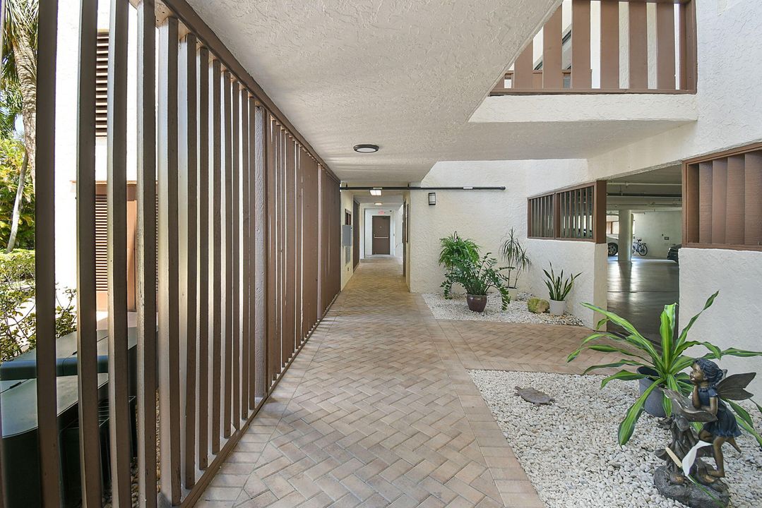 待售: $300,000 (3 贝兹, 2 浴室, 1684 平方英尺)