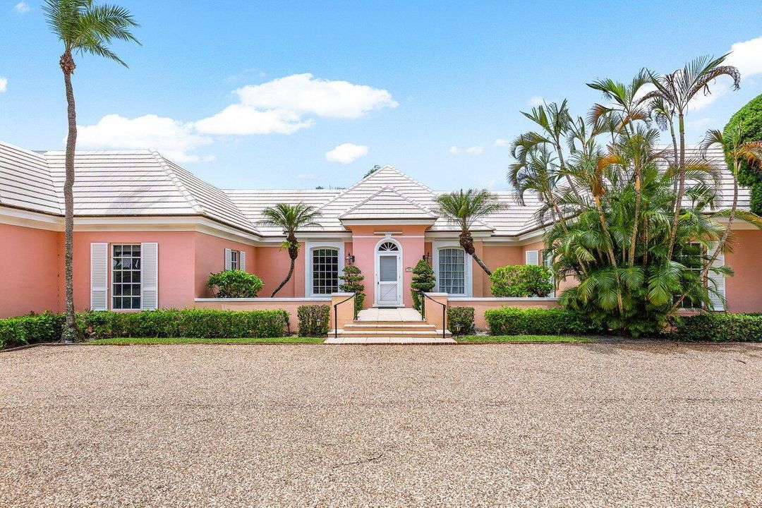 Active With Contract: $12,500,000 (7 beds, 7 baths, 5432 Square Feet)