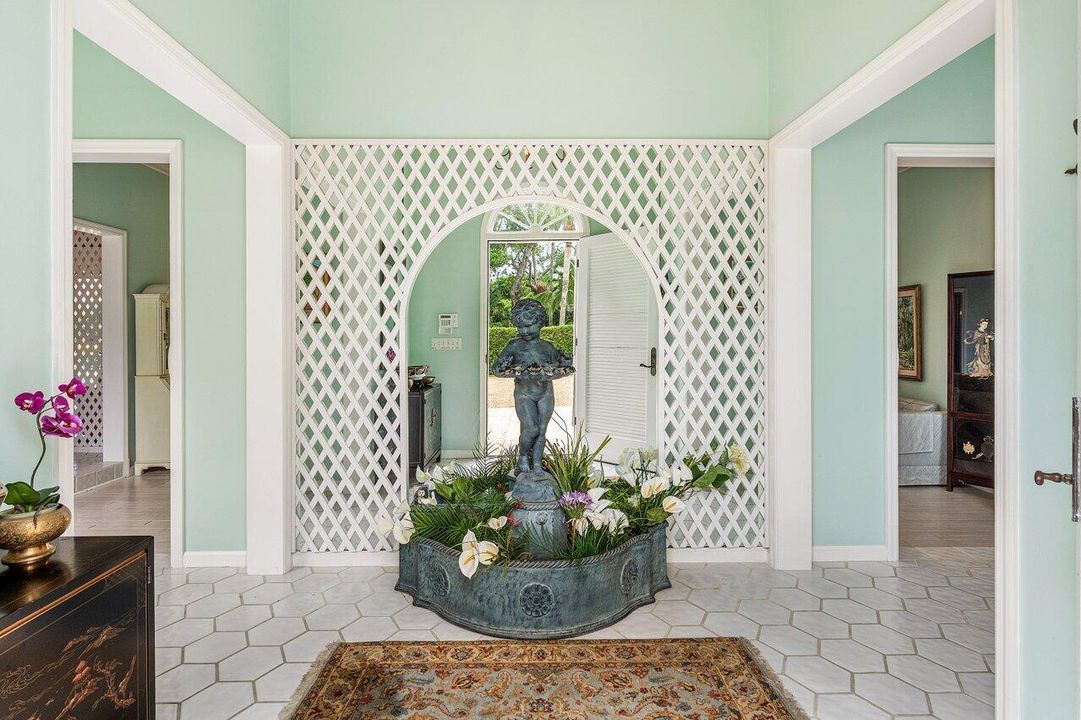 Active With Contract: $12,500,000 (7 beds, 7 baths, 5432 Square Feet)