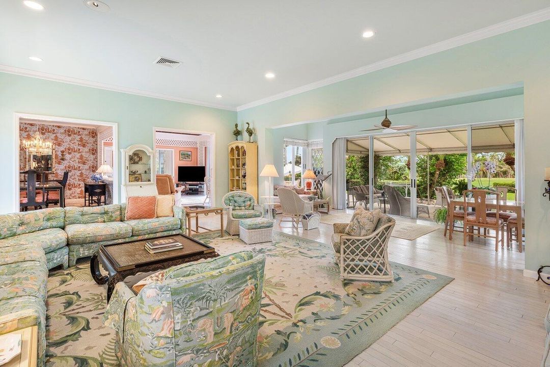 Active With Contract: $12,500,000 (7 beds, 7 baths, 5432 Square Feet)