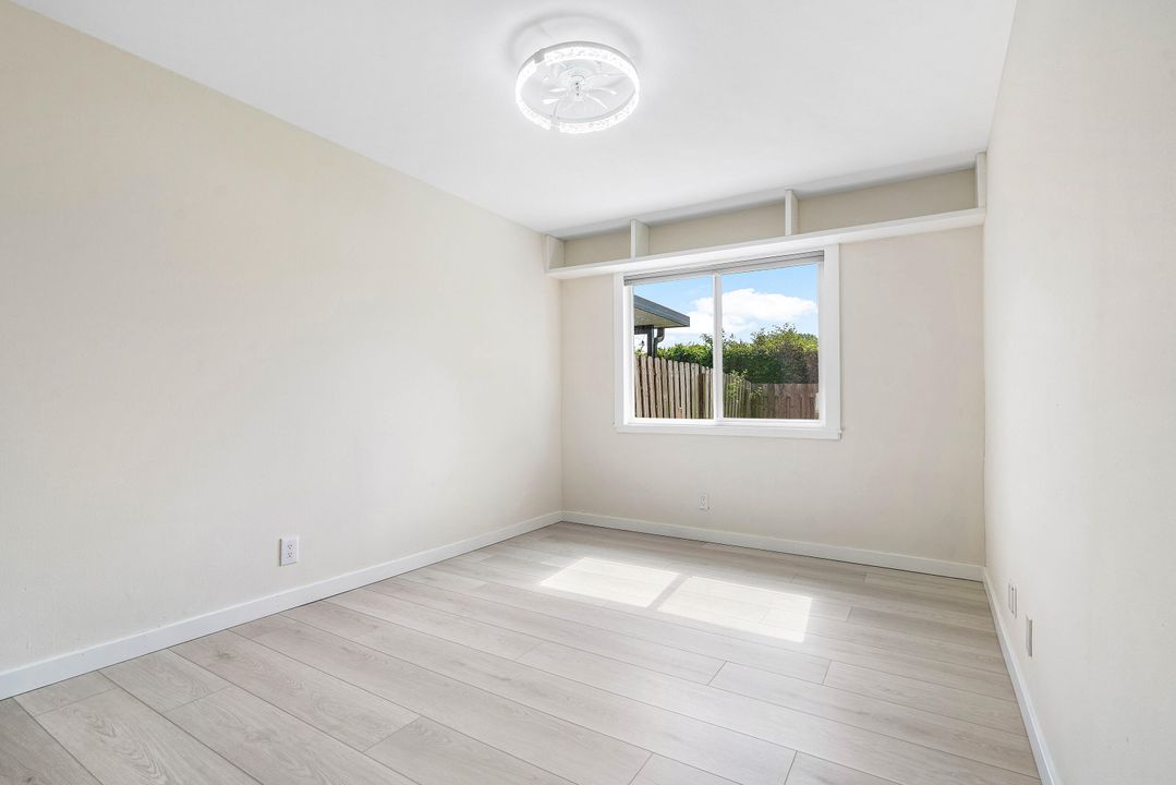 На продажу: $335,000 (3 спален, 2 ванн, 1312 Квадратных фут)