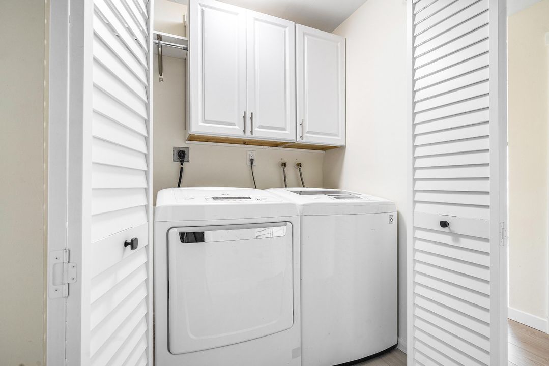 На продажу: $335,000 (3 спален, 2 ванн, 1312 Квадратных фут)