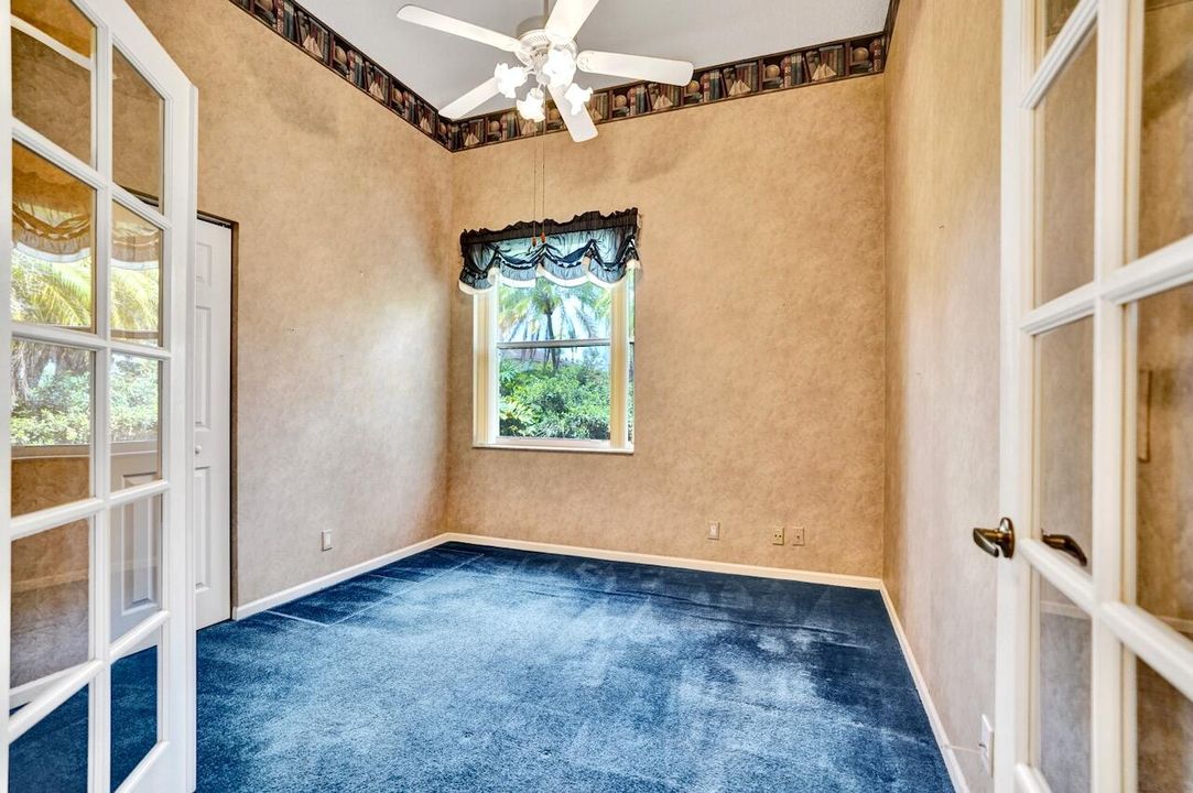 Под контрактом: $639,000 (4 спален, 2 ванн, 2386 Квадратных фут)