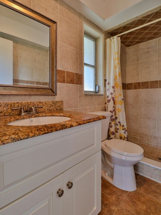 For Sale: $294,990 (2 beds, 2 baths, 1040 Square Feet)