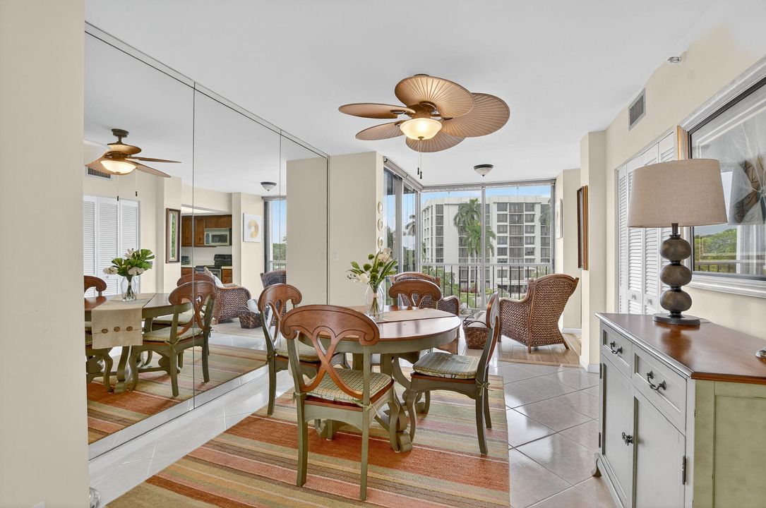 合同活跃: $6,000 (2 贝兹, 2 浴室, 1260 平方英尺)