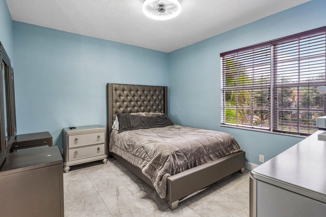 For Sale: $1,750,000 (7 beds, 5 baths, 3844 Square Feet)