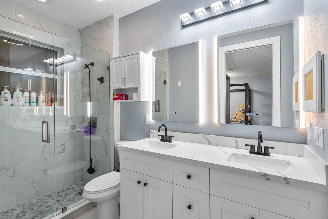 For Sale: $1,750,000 (7 beds, 5 baths, 3844 Square Feet)