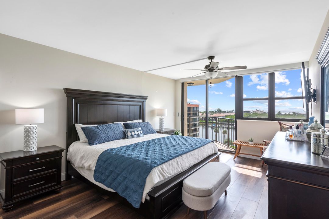 合同活跃: $8,000 (2 贝兹, 2 浴室, 1385 平方英尺)