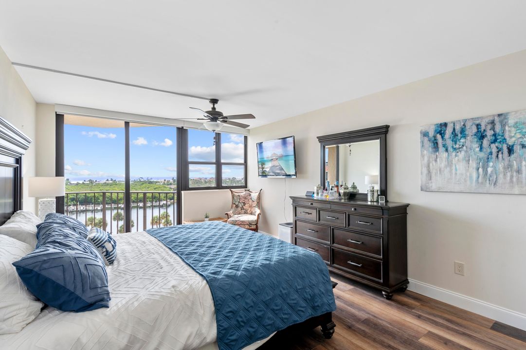 合同活跃: $8,000 (2 贝兹, 2 浴室, 1385 平方英尺)