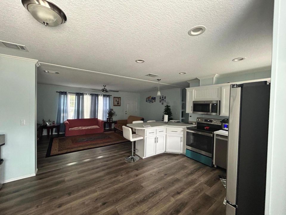 En Venta: $345,000 (3 camas, 2 baños, 1296 Pies cuadrados)