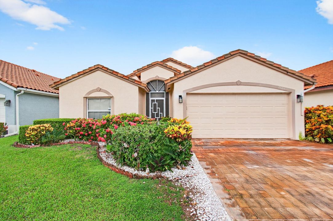 Vendido Recientemente: $549,000 (3 camas, 2 baños, 1528 Pies cuadrados)