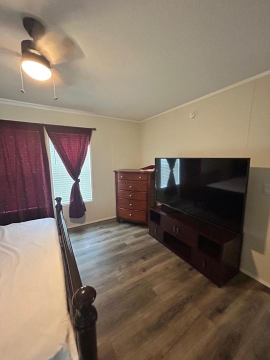 En Venta: $345,000 (3 camas, 2 baños, 1296 Pies cuadrados)