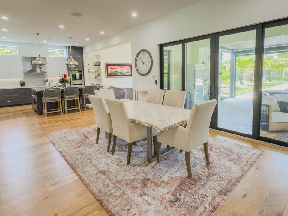 For Sale: $4,399,000 (6 beds, 5 baths, 5226 Square Feet)