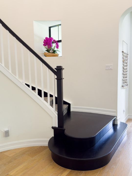 For Sale: $4,399,000 (6 beds, 5 baths, 5226 Square Feet)