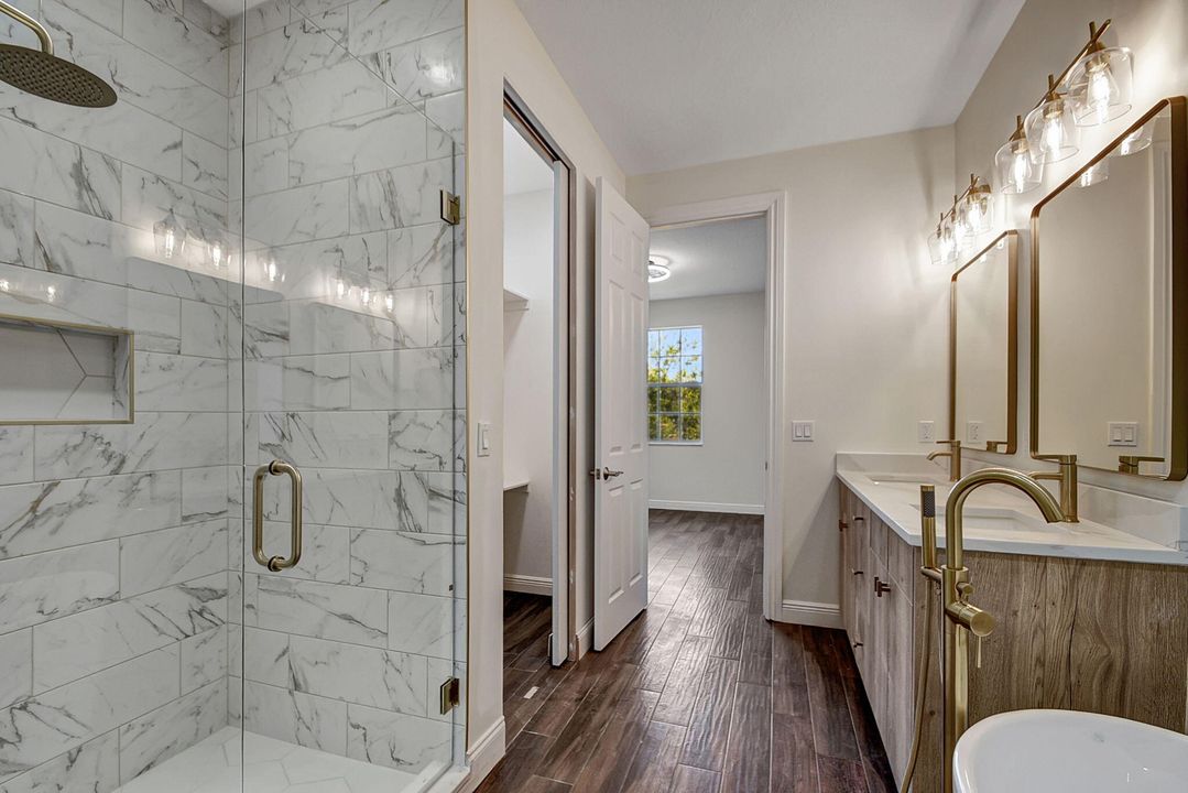 最近租的: $3,200 (3 贝兹, 3 浴室, 1760 平方英尺)