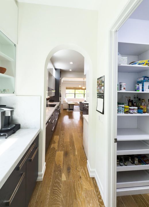 For Sale: $4,399,000 (6 beds, 5 baths, 5226 Square Feet)