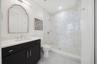 For Sale: $779,000 (3 beds, 3 baths, 1921 Square Feet)