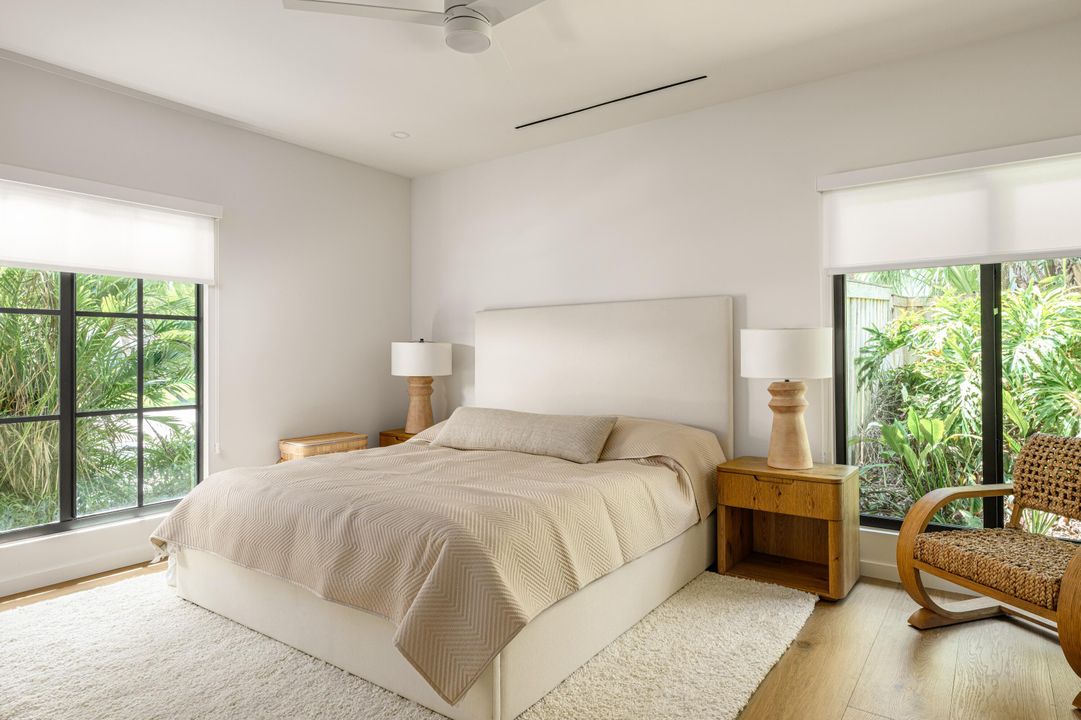 Под контрактом: $2,200,000 (4 спален, 3 ванн, 3172 Квадратных фут)