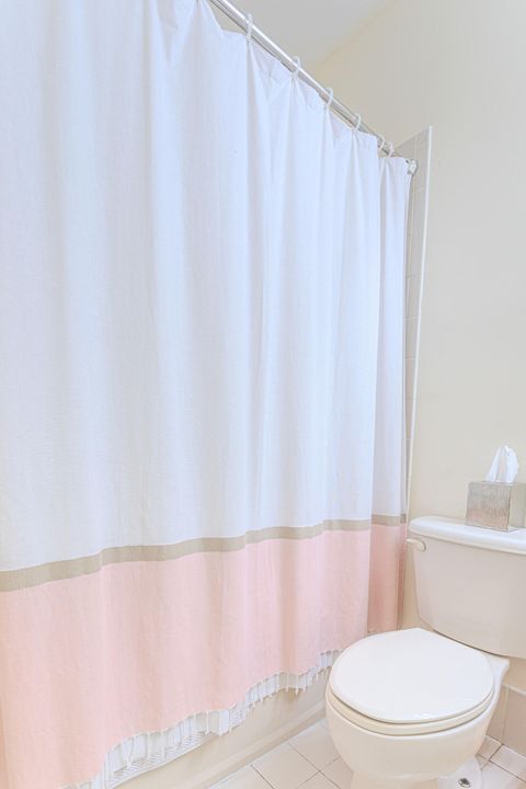 合同活跃: $3,600 (4 贝兹, 2 浴室, 1826 平方英尺)