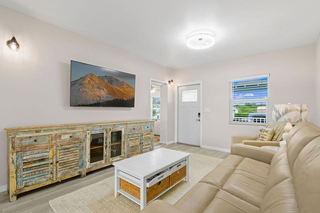 En Venta: $197,000 (2 camas, 1 baños, 1100 Pies cuadrados)