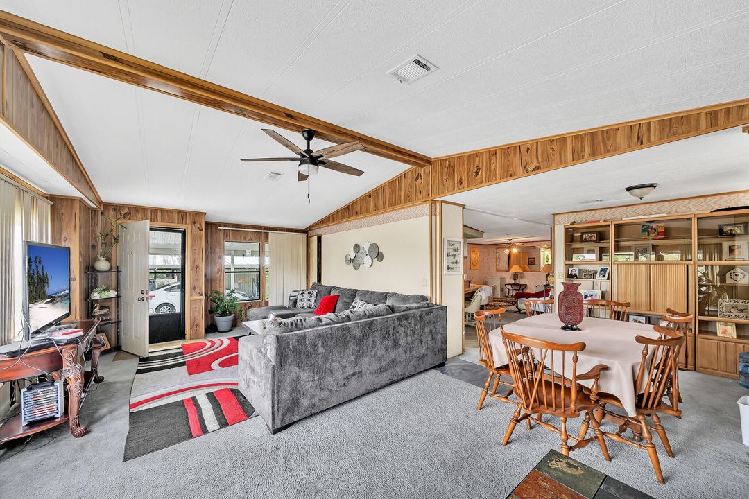 En Venta: $125,000 (3 camas, 2 baños, 1592 Pies cuadrados)