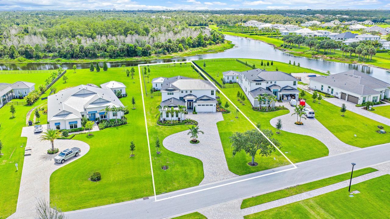 На продажу: $5,699,000 (6 спален, 6 ванн, 5762 Квадратных фут)