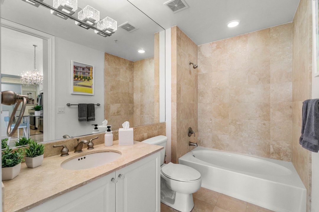 Active With Contract: $6,000 (2 beds, 2 baths, 1310 Square Feet)