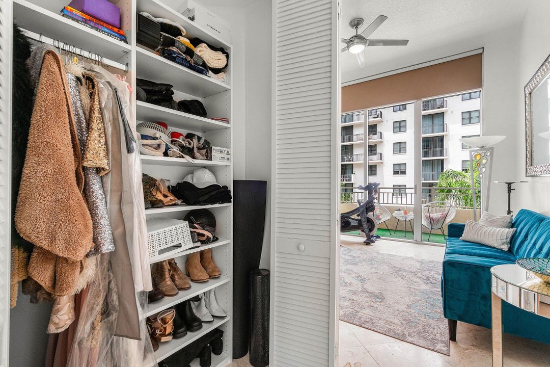 Active With Contract: $6,000 (2 beds, 2 baths, 1310 Square Feet)